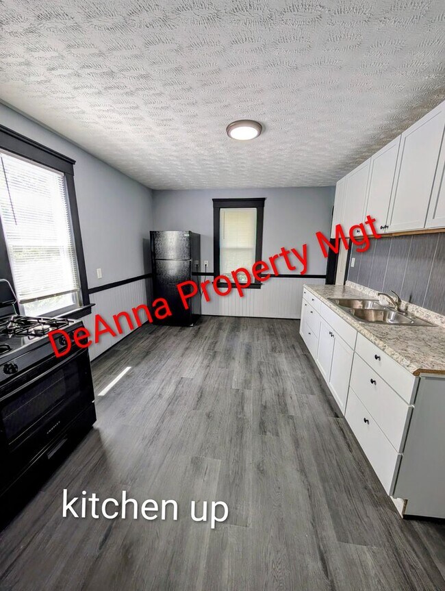 Foto del edificio - 1431 Rowley Ave