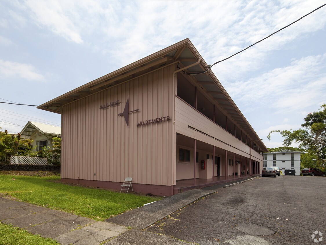 Building Photo - Hale Nene
