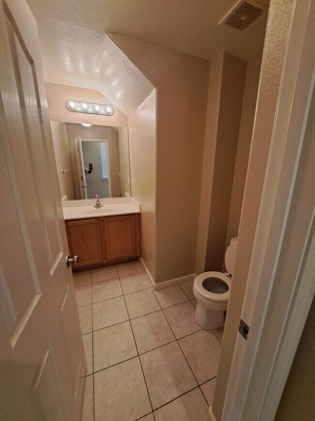 Building Photo - 5300 Janero Way