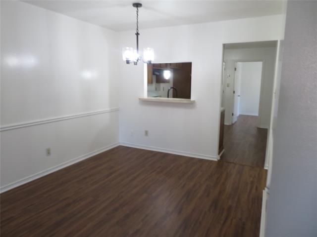 Foto del edificio - 200 Idle Creek Ln