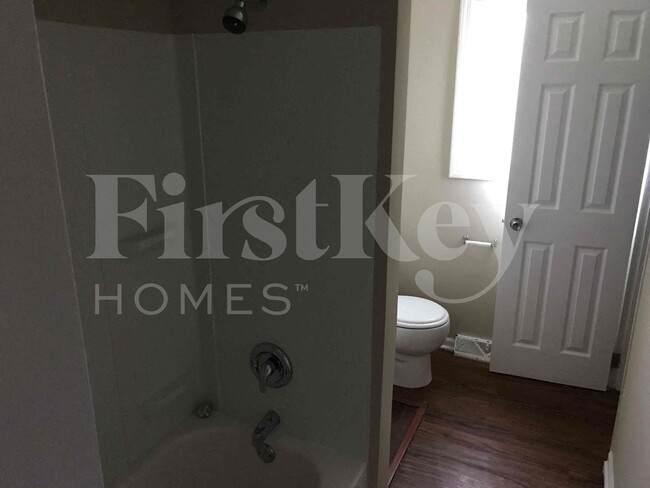 Foto del edificio - 955 Lorraine Ave