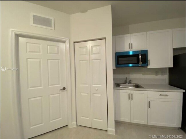 Foto del edificio - 12829 SW 228th St