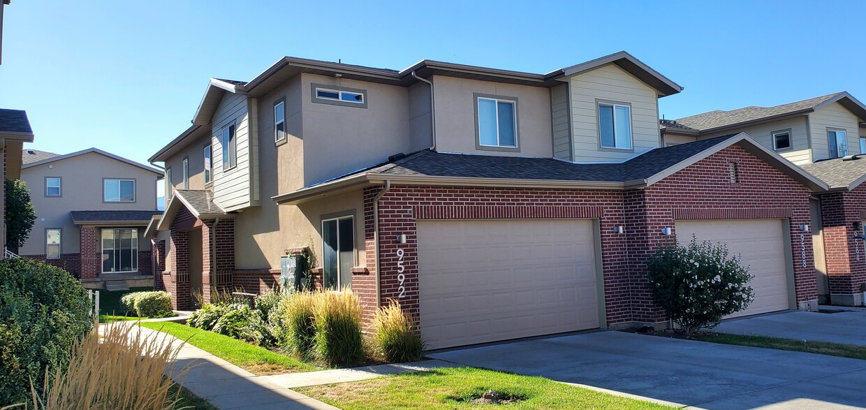 Foto principal - 9592 N Deerfield Ln