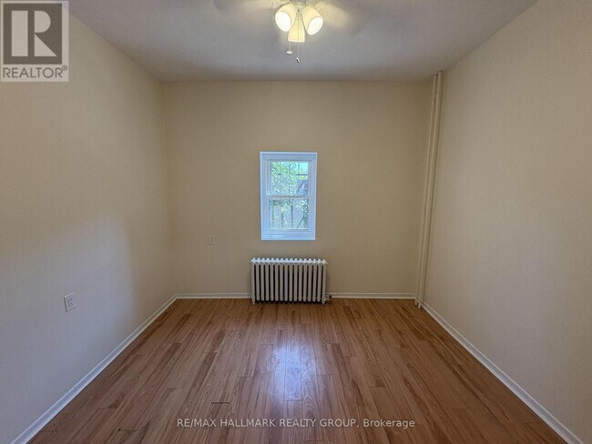 Building Photo - 307 Dalhousie St