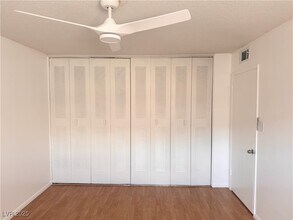 Building Photo - 350 E Desert Inn Rd