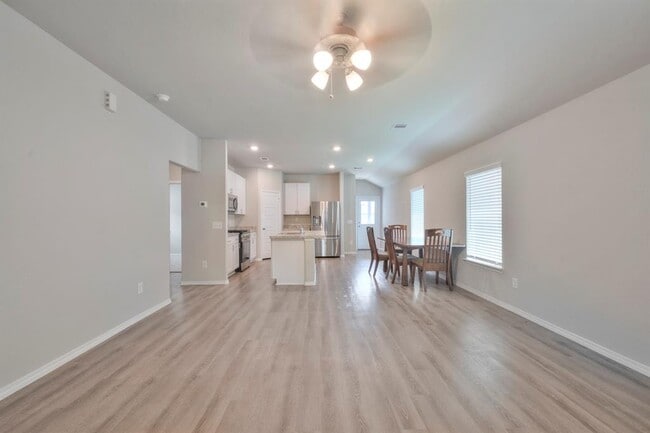 Building Photo - 2637 Shady Cedar Ct