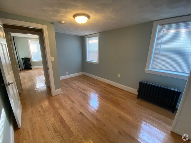 Building Photo - 309 Highland Ave