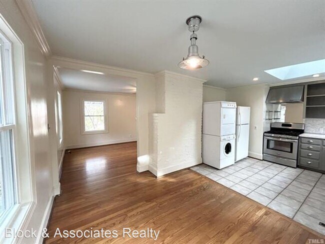 Foto del edificio - 2 br, 1 bath House - 1607 Carson St.