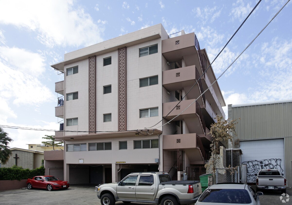 Foto del edificio - 714 Pu'uhale Rd