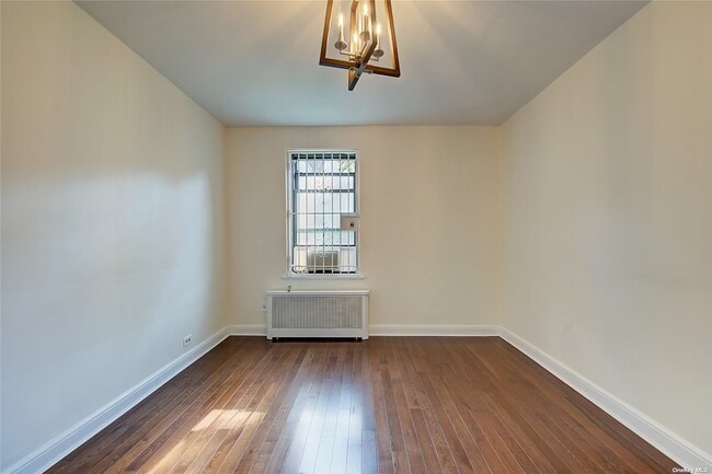 Building Photo - 19-62-62 80th St