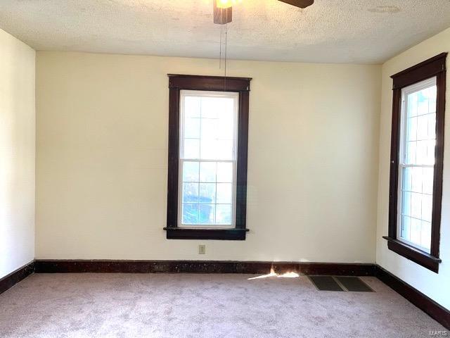 Building Photo - 411 Forest Ave