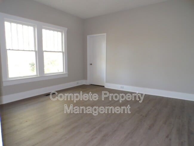 Foto del edificio - 5521 Avenue K