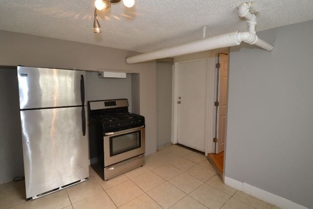 Foto del edificio - 2043 N Avers Ave