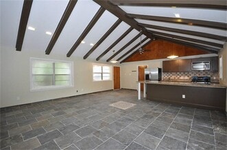 Building Photo - 4628 Roseneath Dr