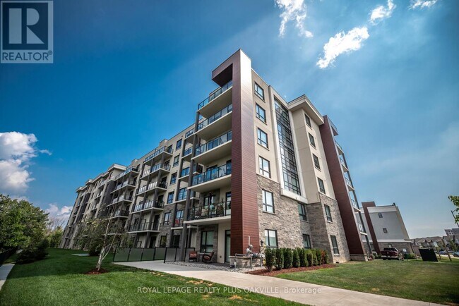 Photo du bâtiment - 125 Shoreview Pl
