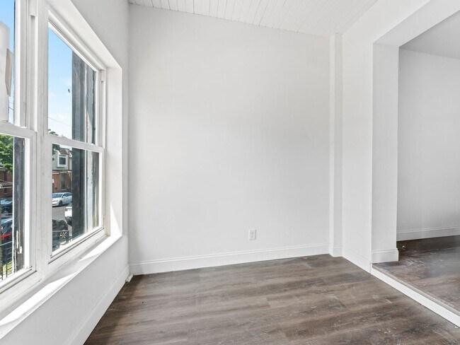 Foto del edificio - 6217 Pine St