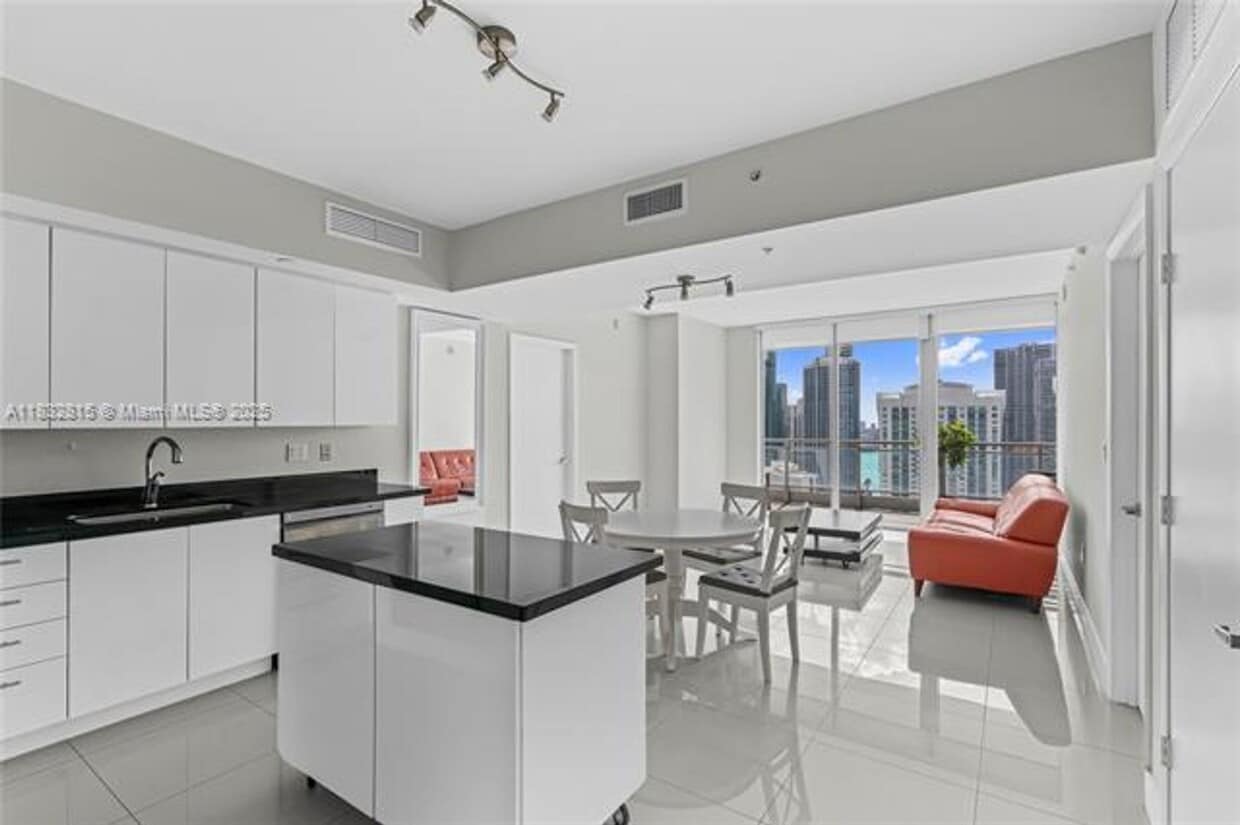 Photo - 92 SW 3rd St unit 4112 (A11832815)