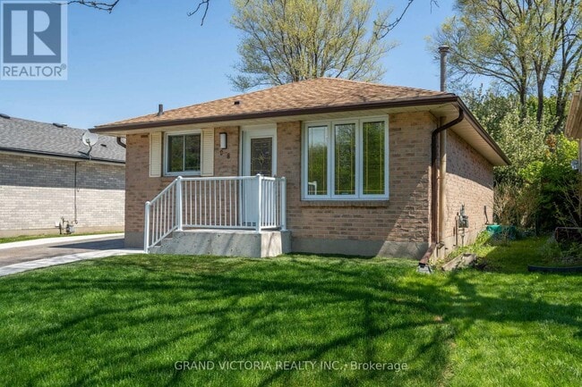 Building Photo - 98 Carlyle Dr