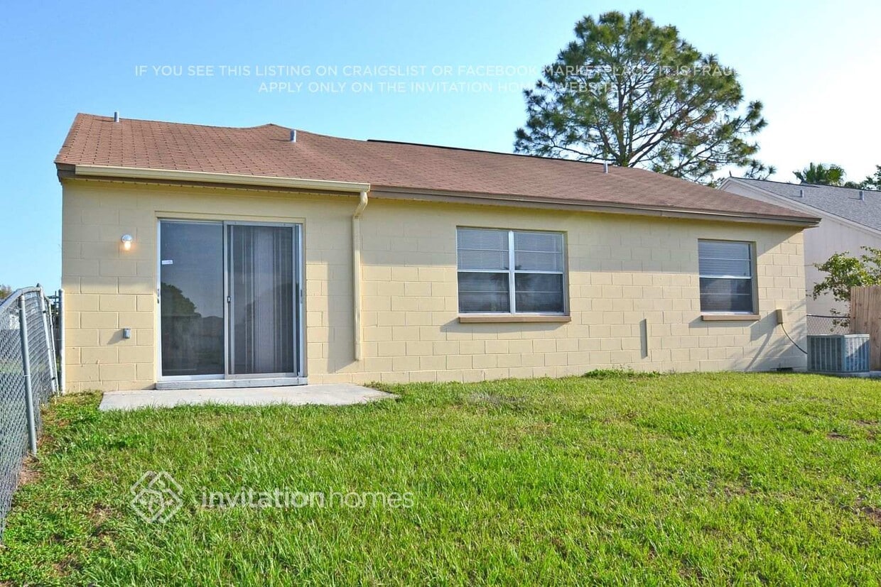 Foto del edificio - 7813 Chaperon Ct