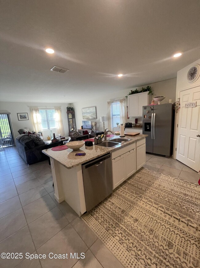 Building Photo - 939 Remington Green Dr SE