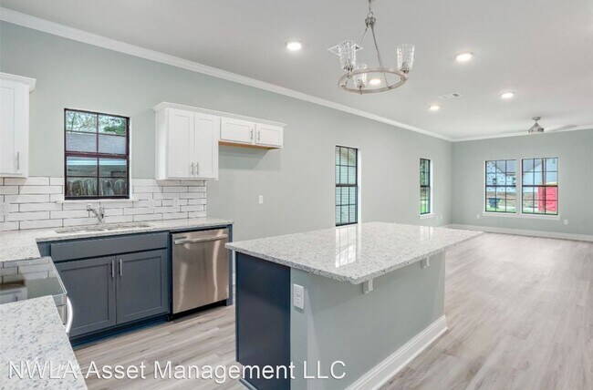 Foto del edificio - 3 br, 2 bath House - 5909 Glen Eagle Dr.