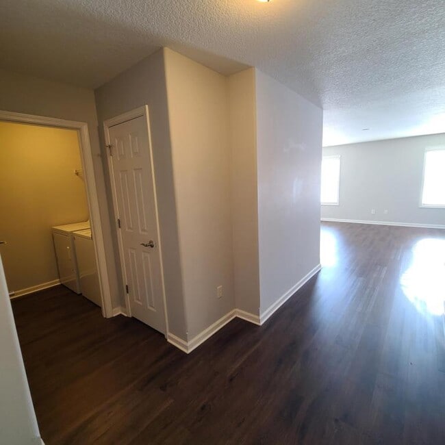 Foto del edificio - 10192 Greenmoor Dr