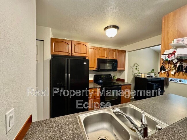 Foto del edificio - 15433 Country Club Dr