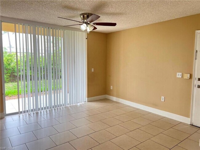 Foto del edificio - 1150 Wildwood Lakes Blvd