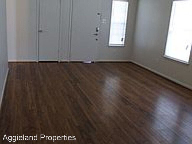 Foto del edificio - 3 br, 1.5 bath House - 3410 Judythe Ct