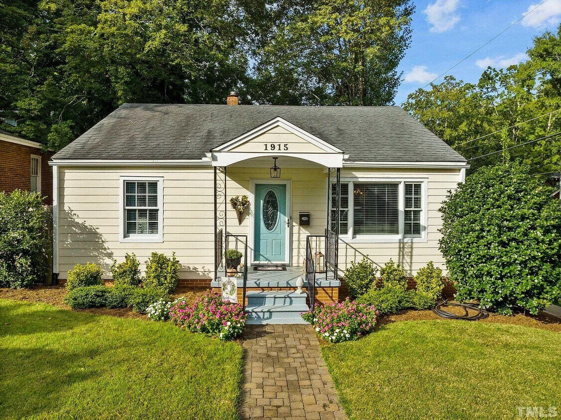 Foto principal - 1915 Carroll Dr