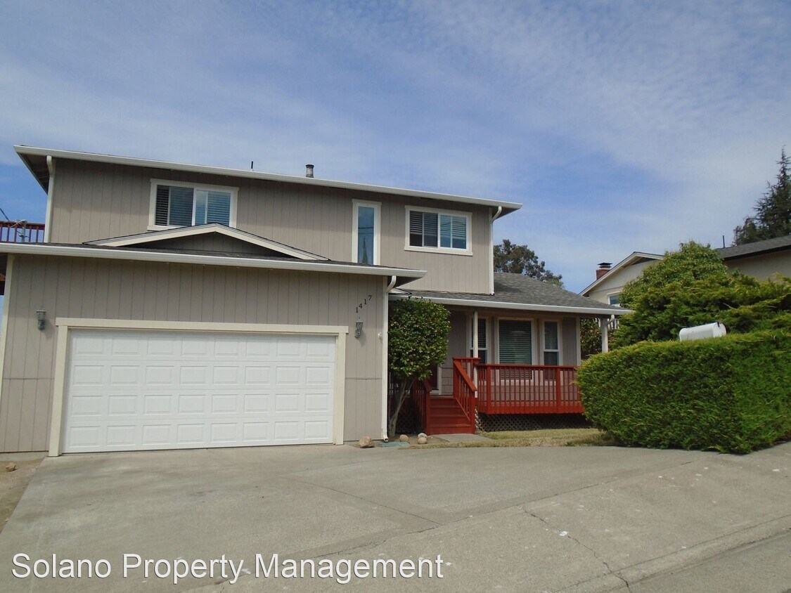 Primary Photo - 4 br, 2.5 bath House - 1417 Karen Dr.