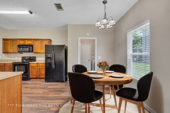 Foto del edificio - 7302 Autumn Crossing Way