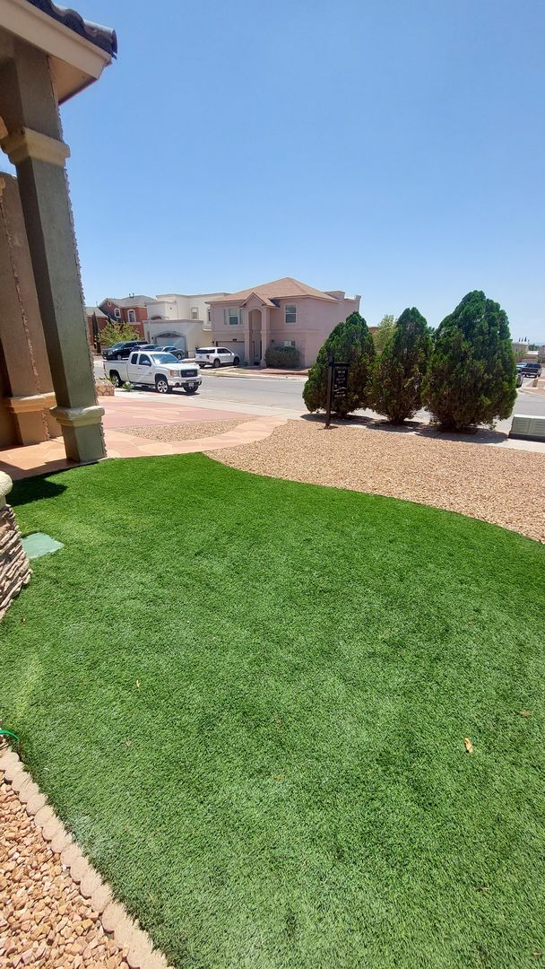 Foto del edificio - 4 BEDROOM 3 BATHROOM HOME! fully remodeled...