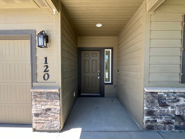 Building Photo - 120 S Voyage Ave