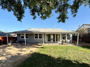 Building Photo - 6856 Newberry St