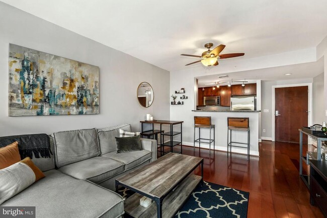 Foto del edificio - 1020 N Highland St