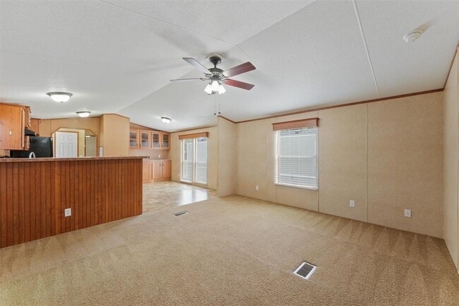Building Photo - 21601 Dogwood Dr