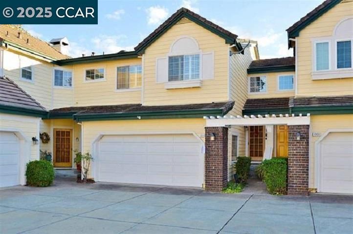 Foto principal - 1328 Shell Ln