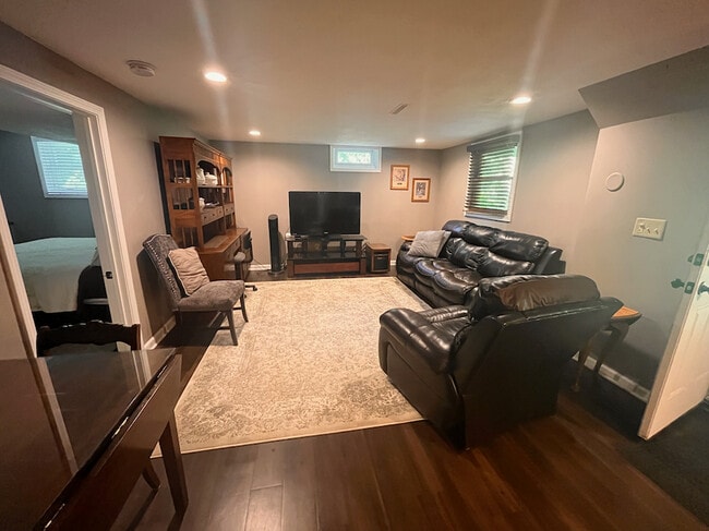 Building Photo - 1115 N Utah Ave