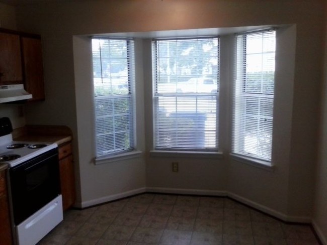 Building Photo - 306 Harrier St
