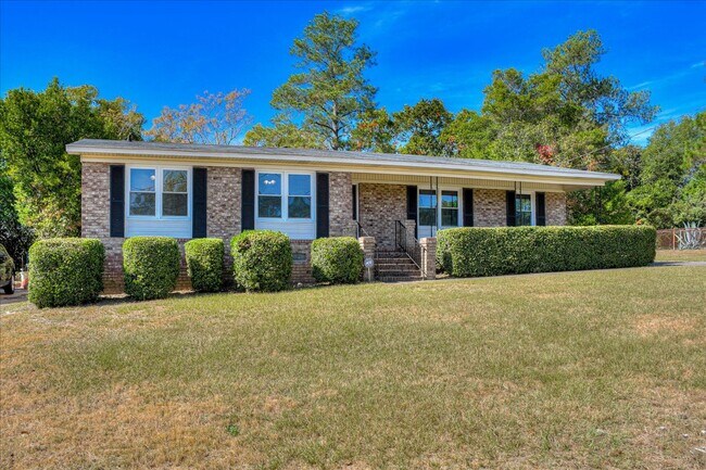 Foto del edificio - 3210 Trailwood Ct