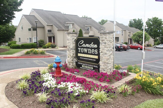 Building Photo - 1330 Bradley Dr