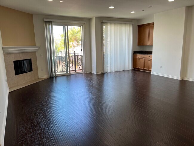Foto del edificio - 5422 Hermitage Ave