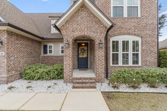 Building Photo - Luxury 4BR/3.5BA Home with Private Heated Pool & Outdoor Oasis in Hammock Bay, Freeport!