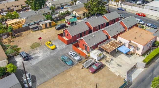 Building Photo - 8804 Beach St