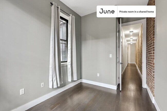 Foto del edificio - Room in Shared 4 bed/2 bath home in Crown Heights