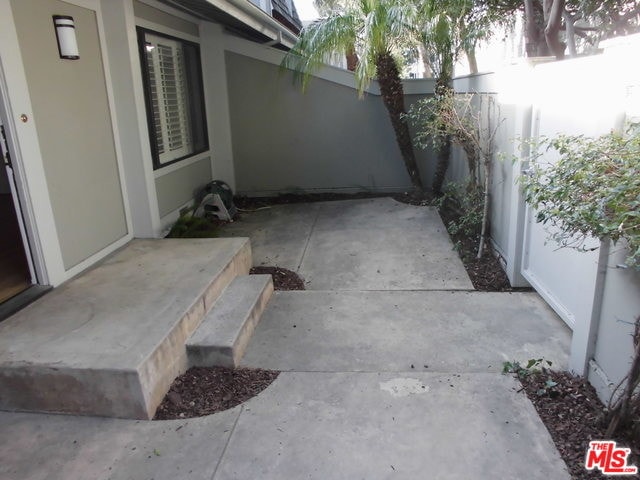 Building Photo - 13322 Maxella Ave