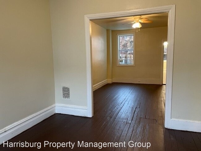 Building Photo - 4 br, 1 bath House - 220 S 15th St