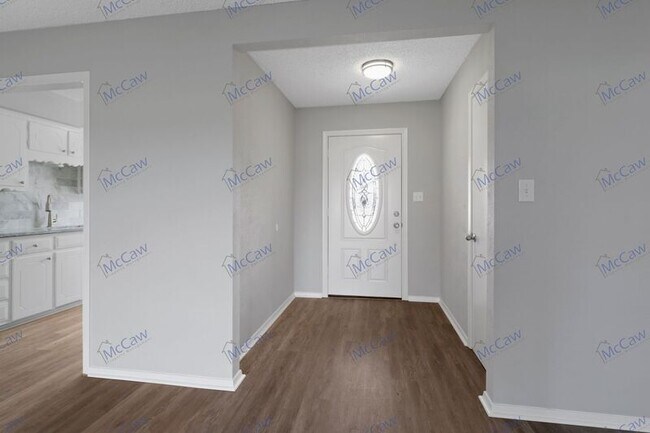 Foto del edificio - 308 E Fairlane Dr