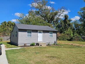 Building Photo - 5307 Clover Ave